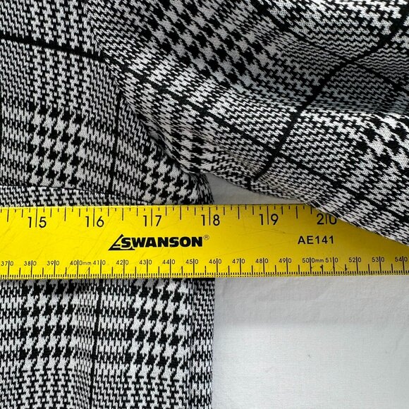 Divided Black and White Plaid Blazer Size XSmall Pockets 28 Inch Open Front - Picture 4 of 7